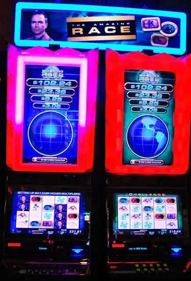 Deal or No Deal: The Perfect Play Slot Machine