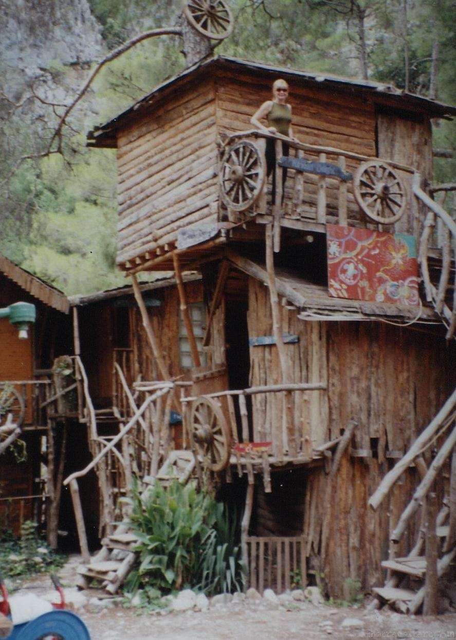 Kadirs | Asia Travel Blog | Unusual Backpackers Hostels - Kadirs Tree Houses In Turkey | Asia Travel Blog | Author: Anthony Bianco - The Travel Tart Blog