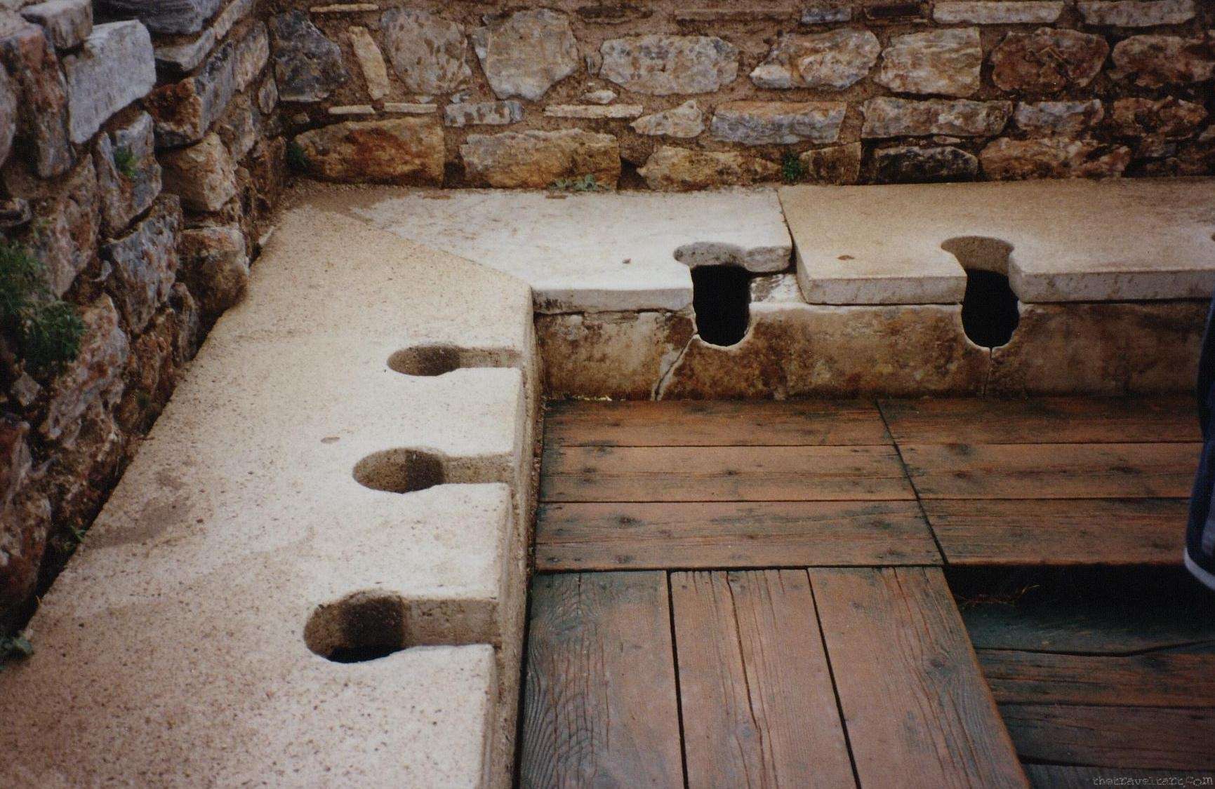 Toilet History - The Roman Flushing Toilet