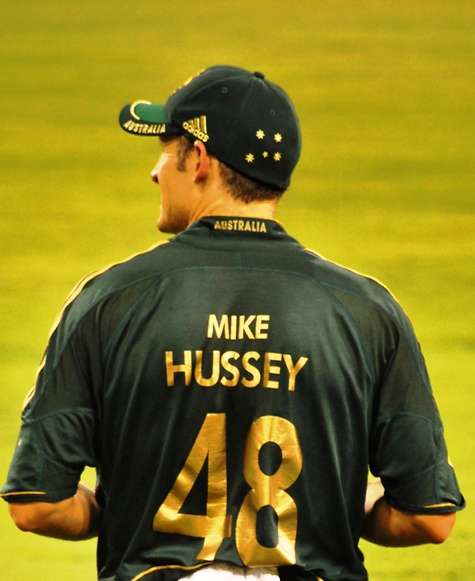 Michael Hussey Fielding