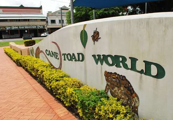 Cane Toad World, Gordonvale Australia Front Sign