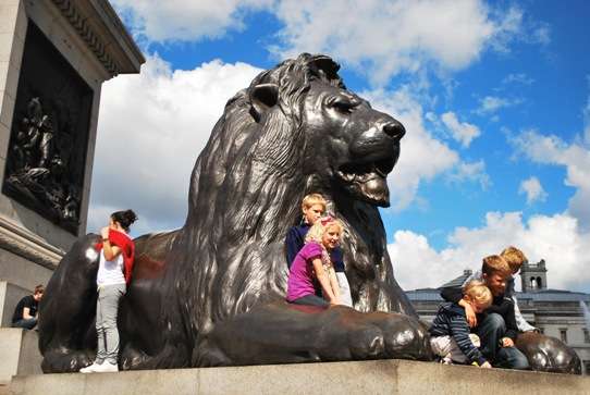 Trafalgar Square Lion London Walks | London | London Walks - Quirky London Tours And Seedy London History! | London | Author: Anthony Bianco - The Travel Tart Blog