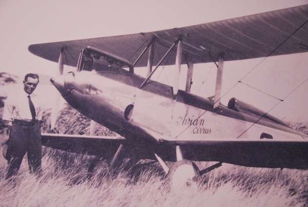 Aviation History - Bert Hinkler