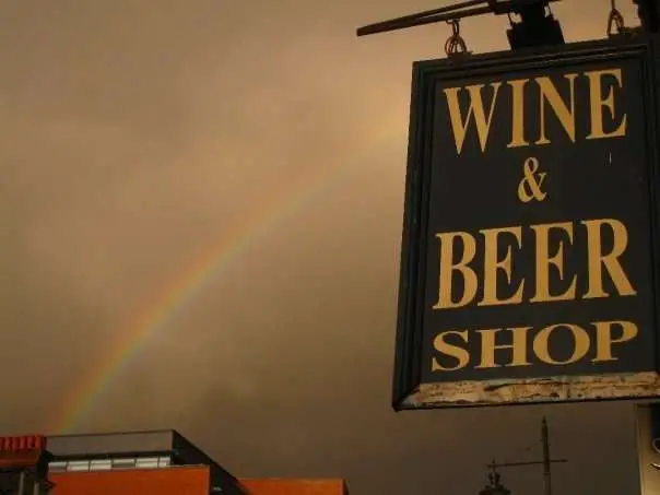 Funny Pub Photos - Pot Of Gold At The End Of The Rainbow