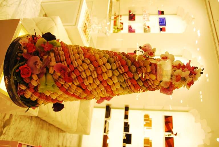 Macaroon Tower - Dubai Mall