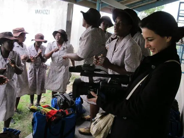 © Unicef-Martha Tattersall - Yalda With Village Health Workers (Vhw)