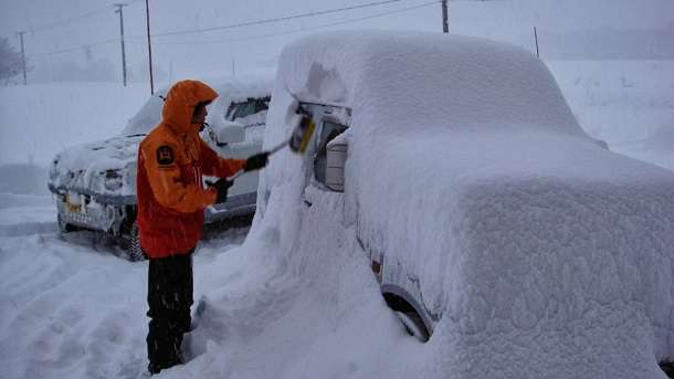 Removing Ice Off Car