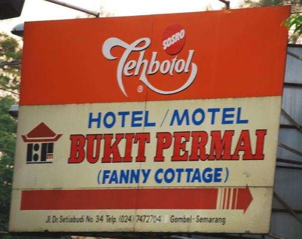 Fanny Photos Funny Sign | Translation Fails | Fanny Photos - Lost In Translation! | Translation Fails | Author: Anthony Bianco - The Travel Tart Blog