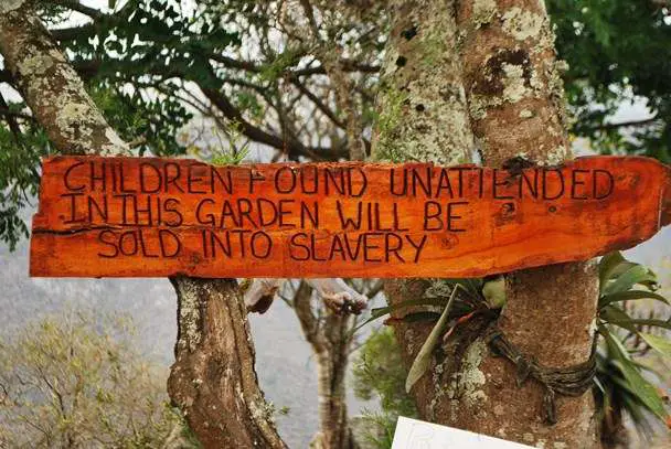 Kid Slavery | Africa Travel Blog | Child Slavery - Funny Warning Sign! | Africa Travel Blog | Author: Anthony Bianco - The Travel Tart Blog