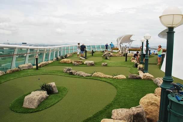 Mini Putt Putt Golf Course