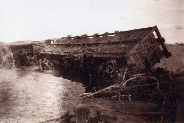 Cattle Wagons Washed Off Burdekin Bridge