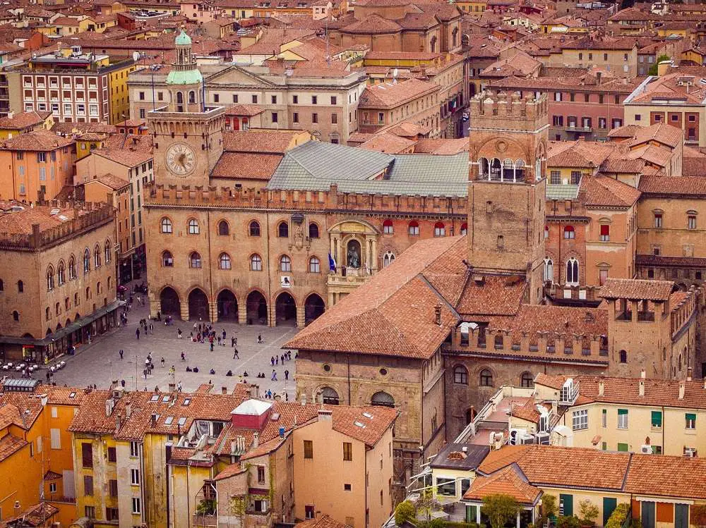 Piazza Maggiore, Bologna