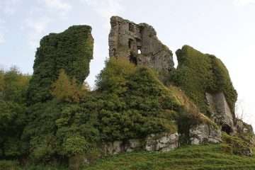 Carrigogunnell Castle | Ireland Travel Blog | Castles Of Ireland: The Spectacular, Spooky And Straight-Up Ruined | Ireland Travel Blog | Author: Anthony Bianco - The Travel Tart Blog